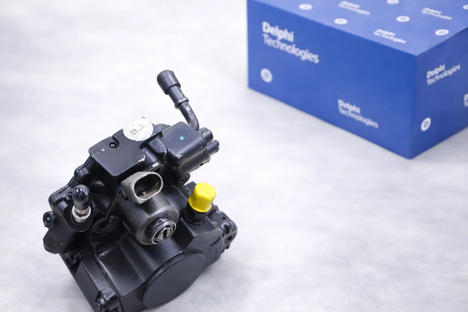 Pompa wtryskowa Common Rail Delphi 28302063 do Mercedes-Benz CLA 200, 100 kW – nowa, regeneracja