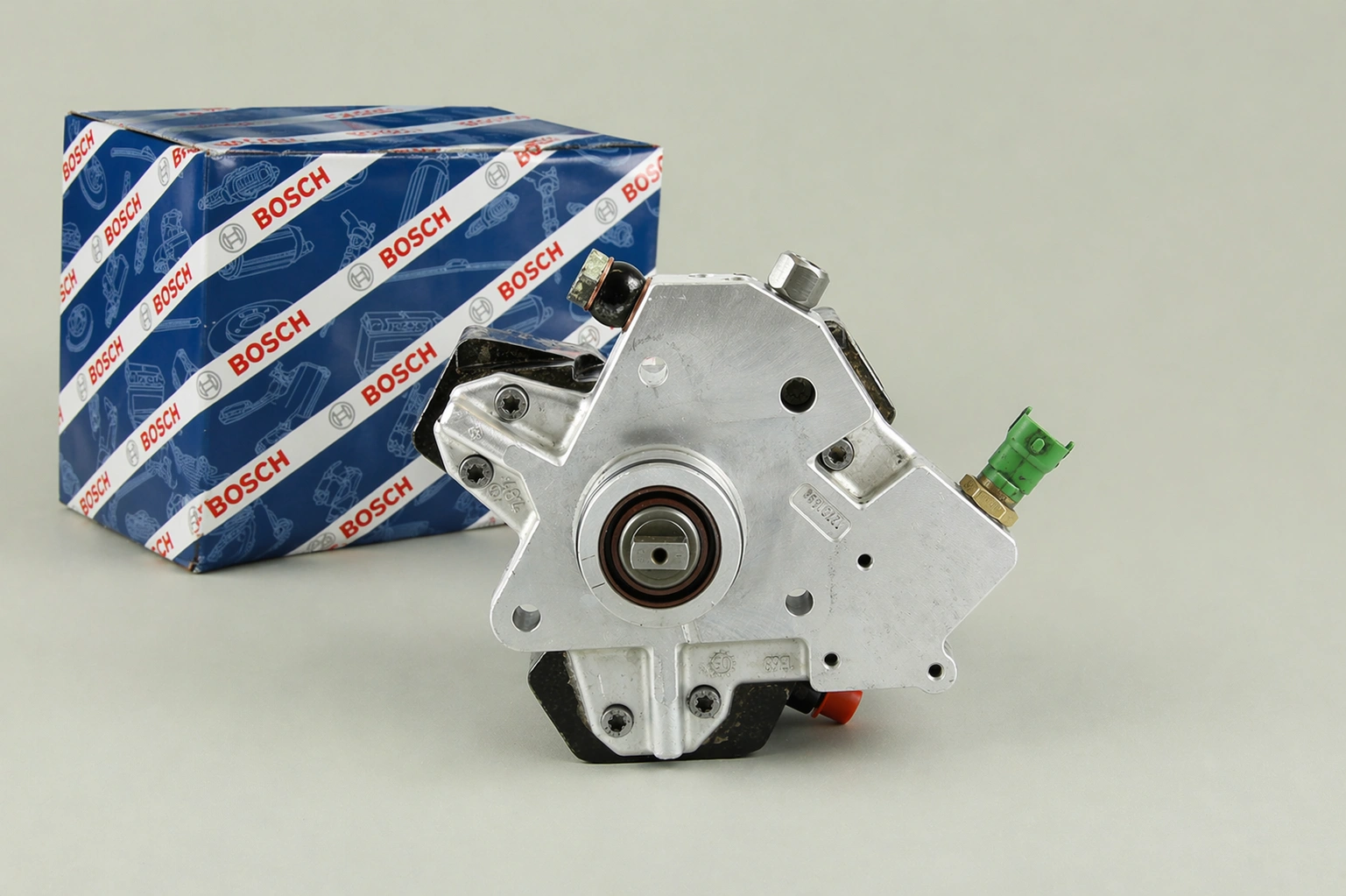 Pompa wtryskowa Bosch Common Rail CP3S3 0445010111 do Volvo XC70 II, 2.4 D5 - nowa, regeneracja, cena