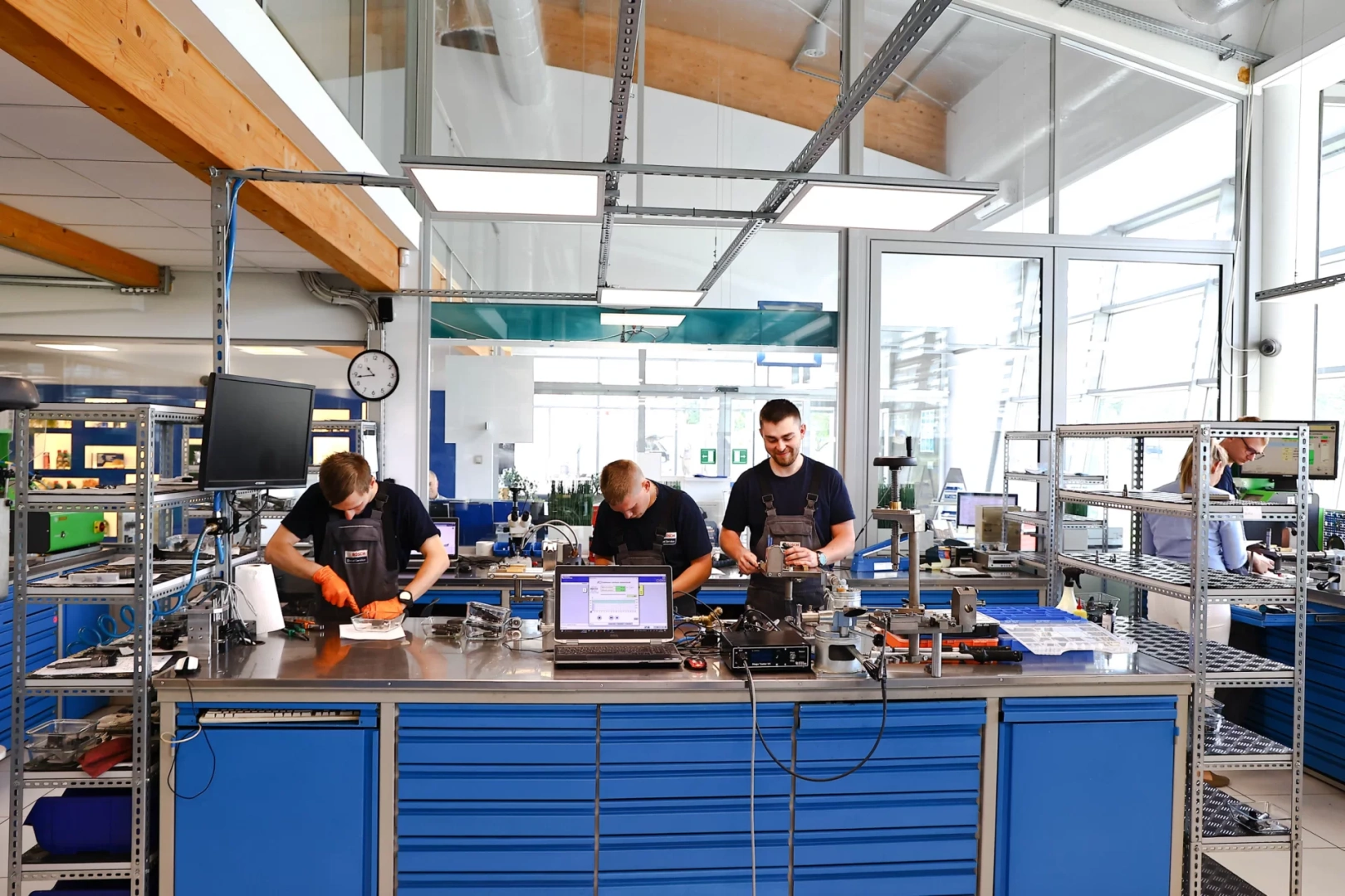 Pawlik Diesel Service Pawlik – diagnostyka i regeneracja wtryskiwaczy Pracownia Pawlik Diesel Service Pawlik