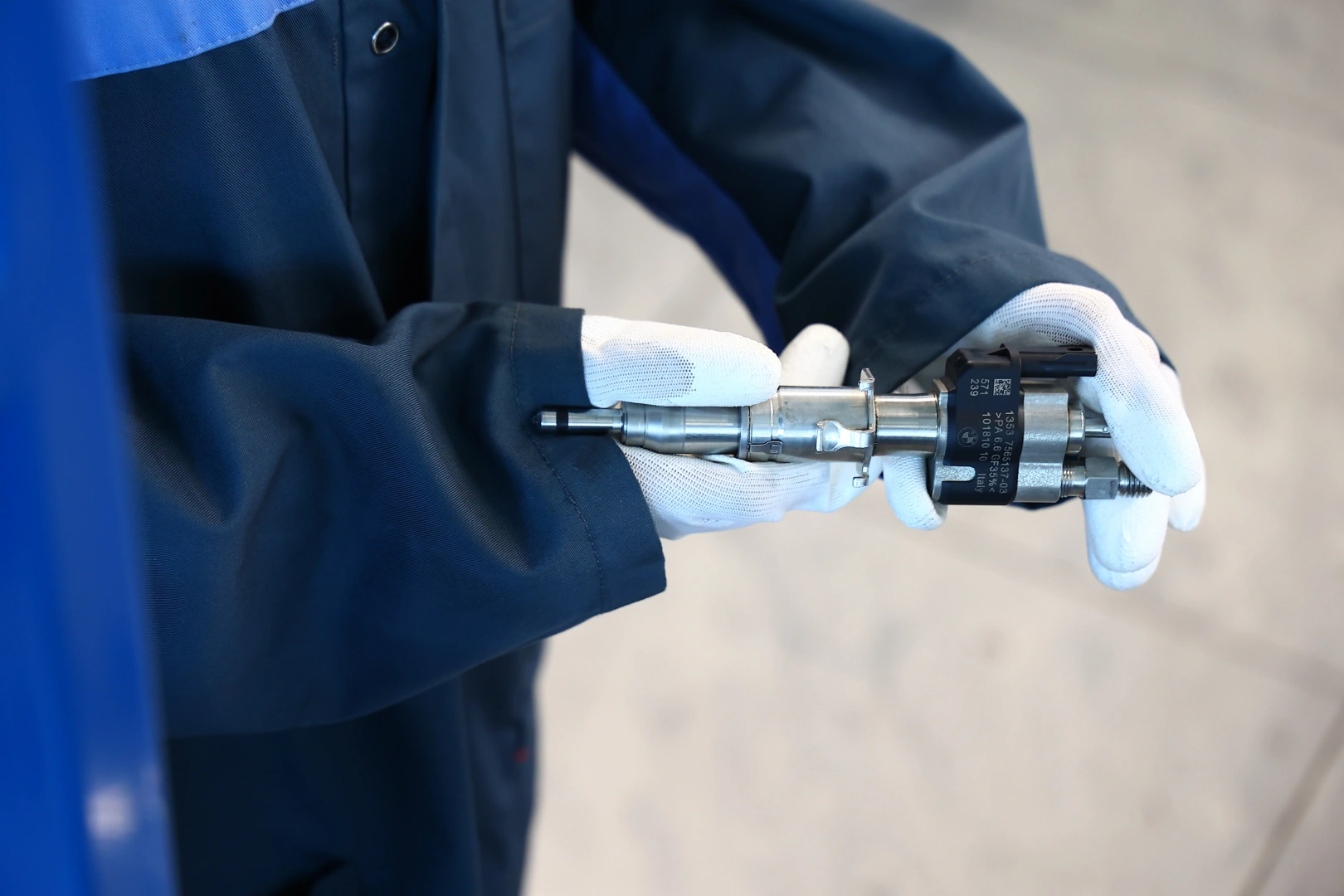 Kontrola wtryskiwacza benzynowego przed dalszą diagnostyką i testami serwisowymi. Kontrola wtryskiwacza benzynowego przed dalszą diagnostyką i testami serwisowymi.
