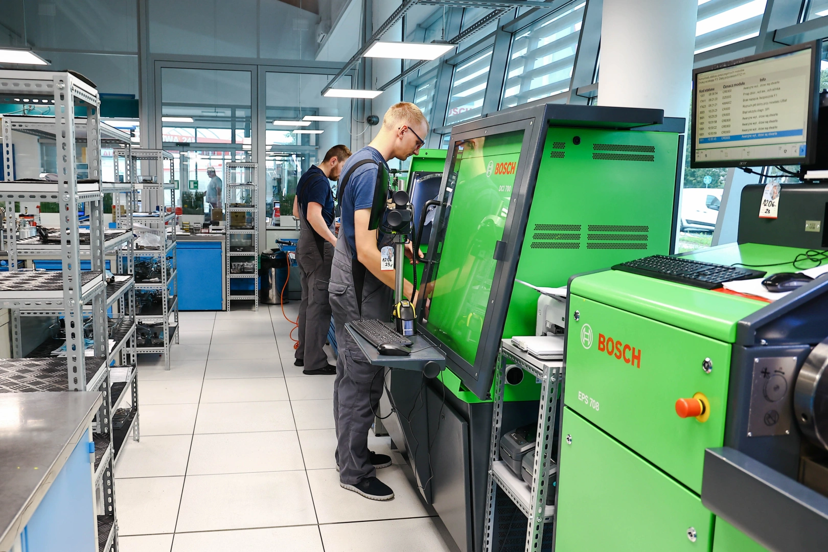 Zaawansowana diagnostyka wtryskiwaczy na stanowiskach Bosch Profesjonalne testowanie regenerowanych wtryskiwaczy z wykorzystaniem technologii Bosch