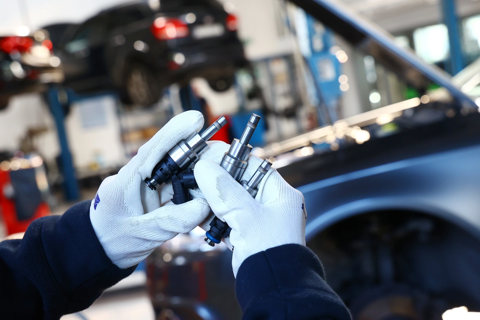 Końcówka wtryskiwacza Renault Grand Scenic III Zbliżenie końcówki wtryskiwacza benzynowego Renault Grand Scenic III
