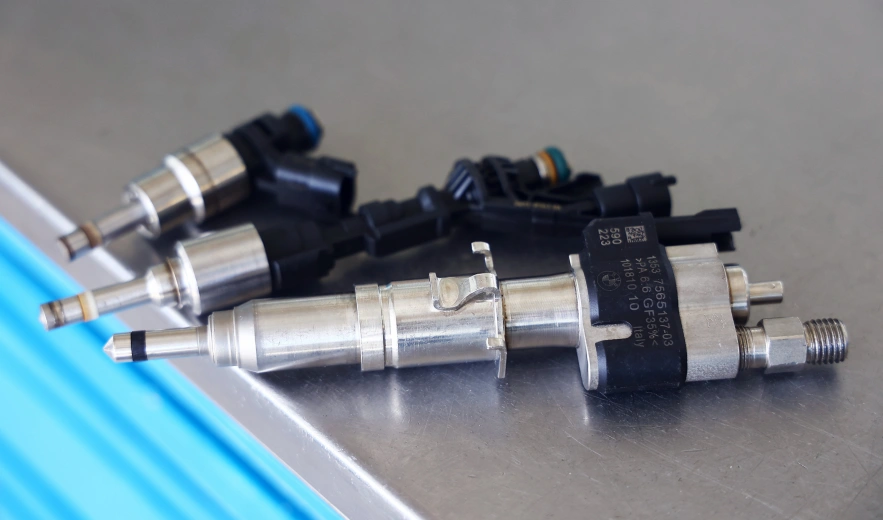 Testowanie i czyszczenie wtryskiwaczy benzynowych MPI PFI GDI FSI TSI TFSI i D-4 w Karczewie już od 49 zł diagnostyka i regeneracja