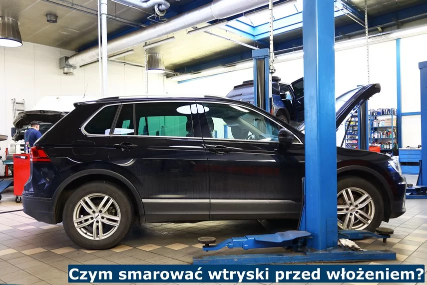 Czym smarować wtryskiwacze przed włożeniem?