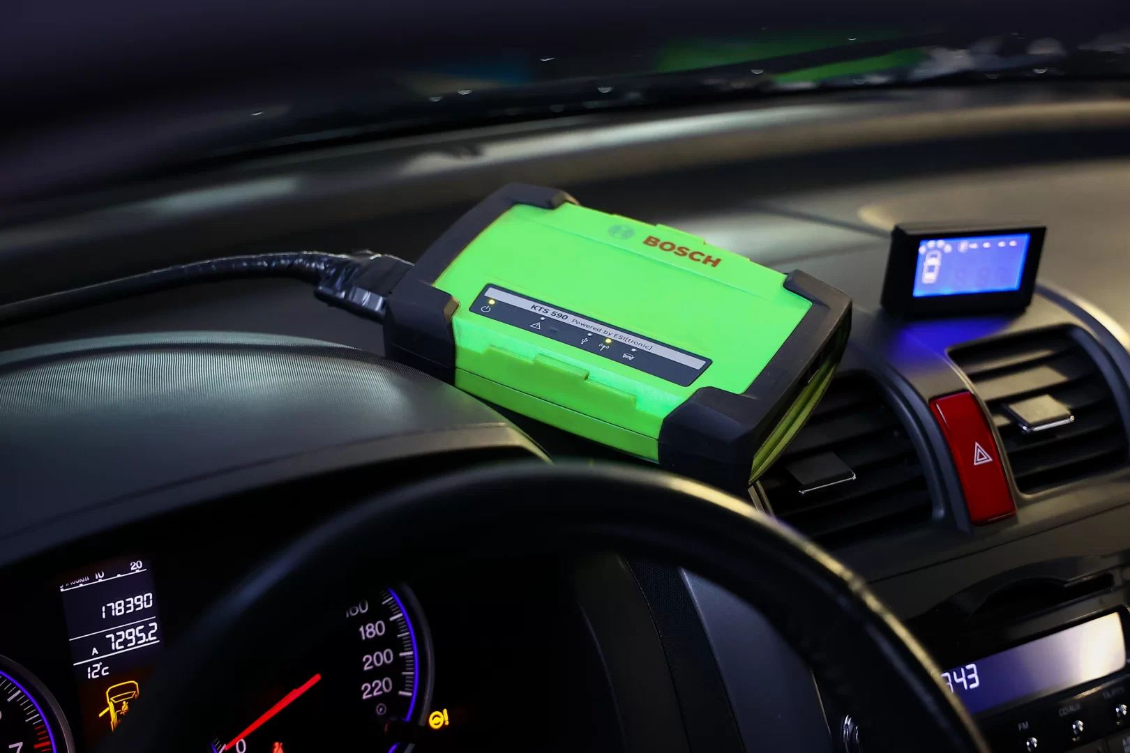 Sprawdzenie wtryskiwaczy skanerem OBD-II Skaner diagnostyczny