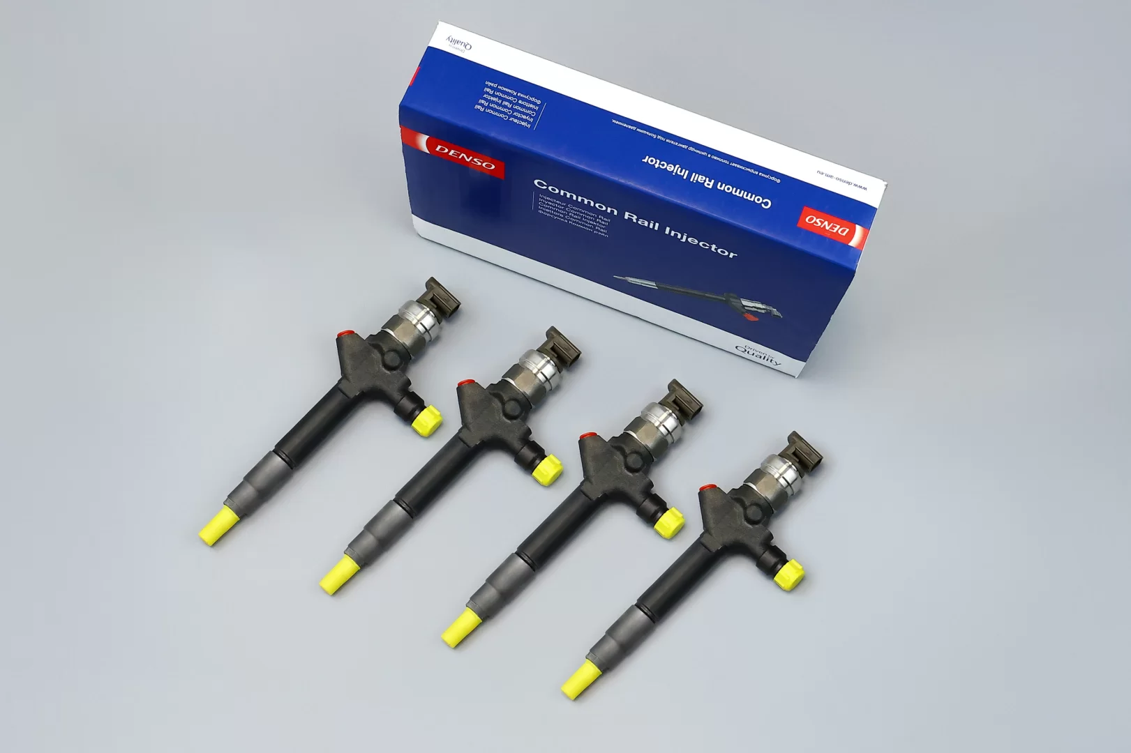 Komplet wtrysków Denso 095000-8740 Denso komplet wtryskiwaczy
