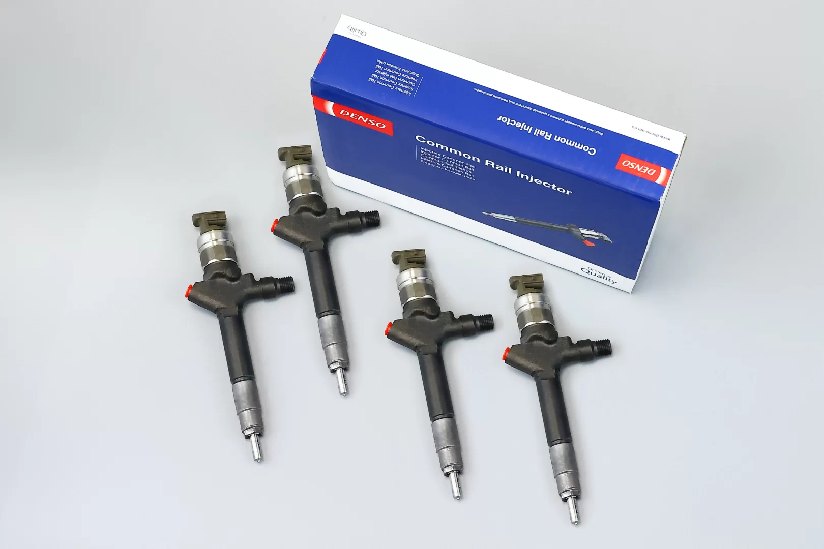 Komplet wtrysków Denso 23670-09380 Denso komplet wtryskiwaczy