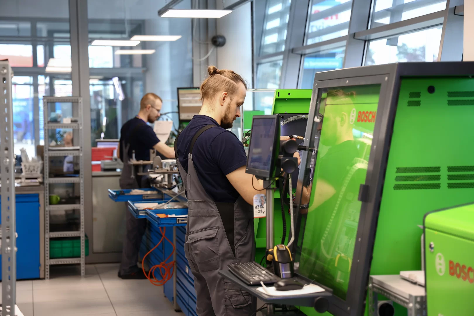 Wtryski widok na pracownię Pracownia regeneracja Denso