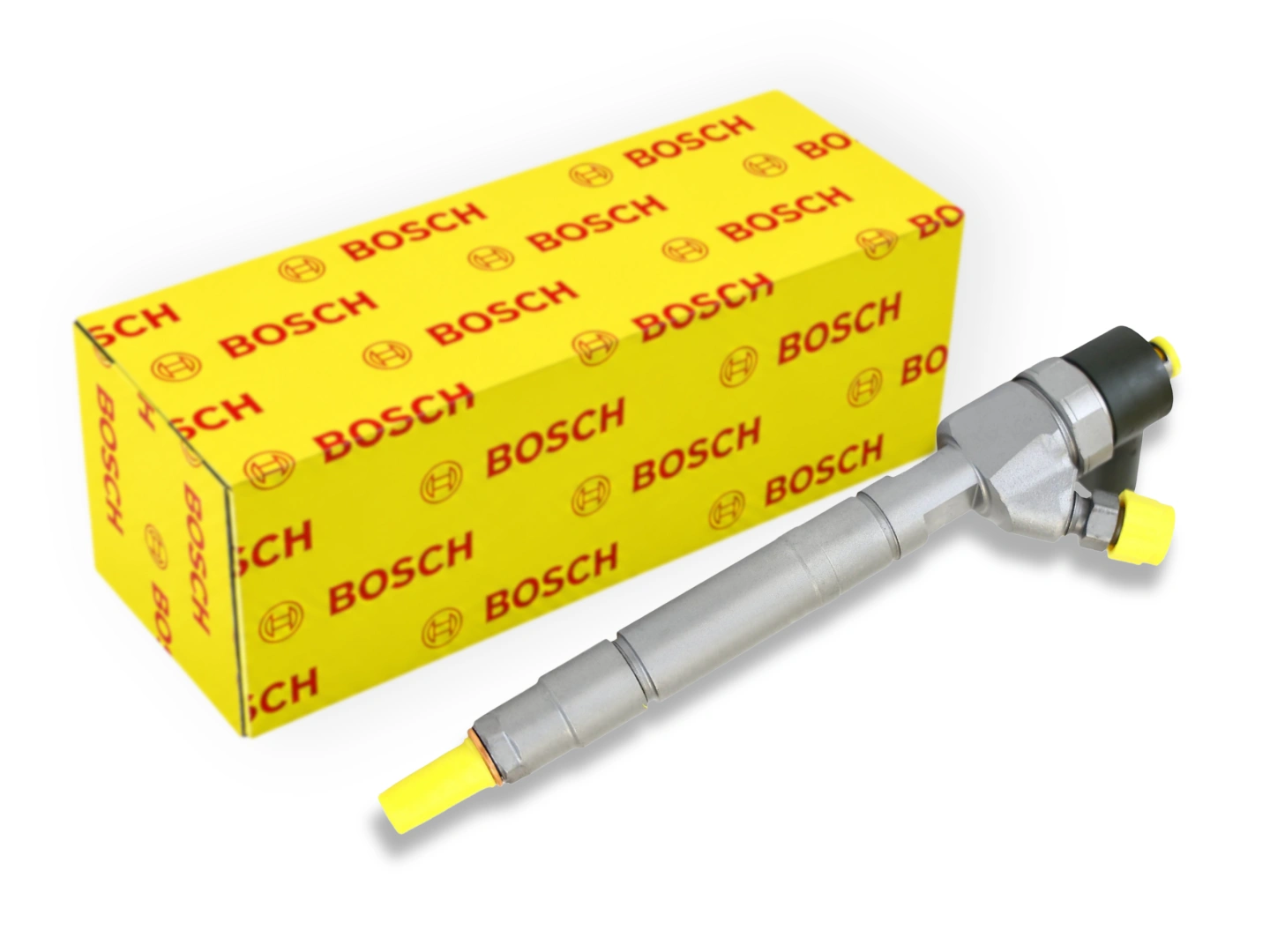 Cztery wtryskiwacze Bosch 0445110190 ułożone parami na białym tle