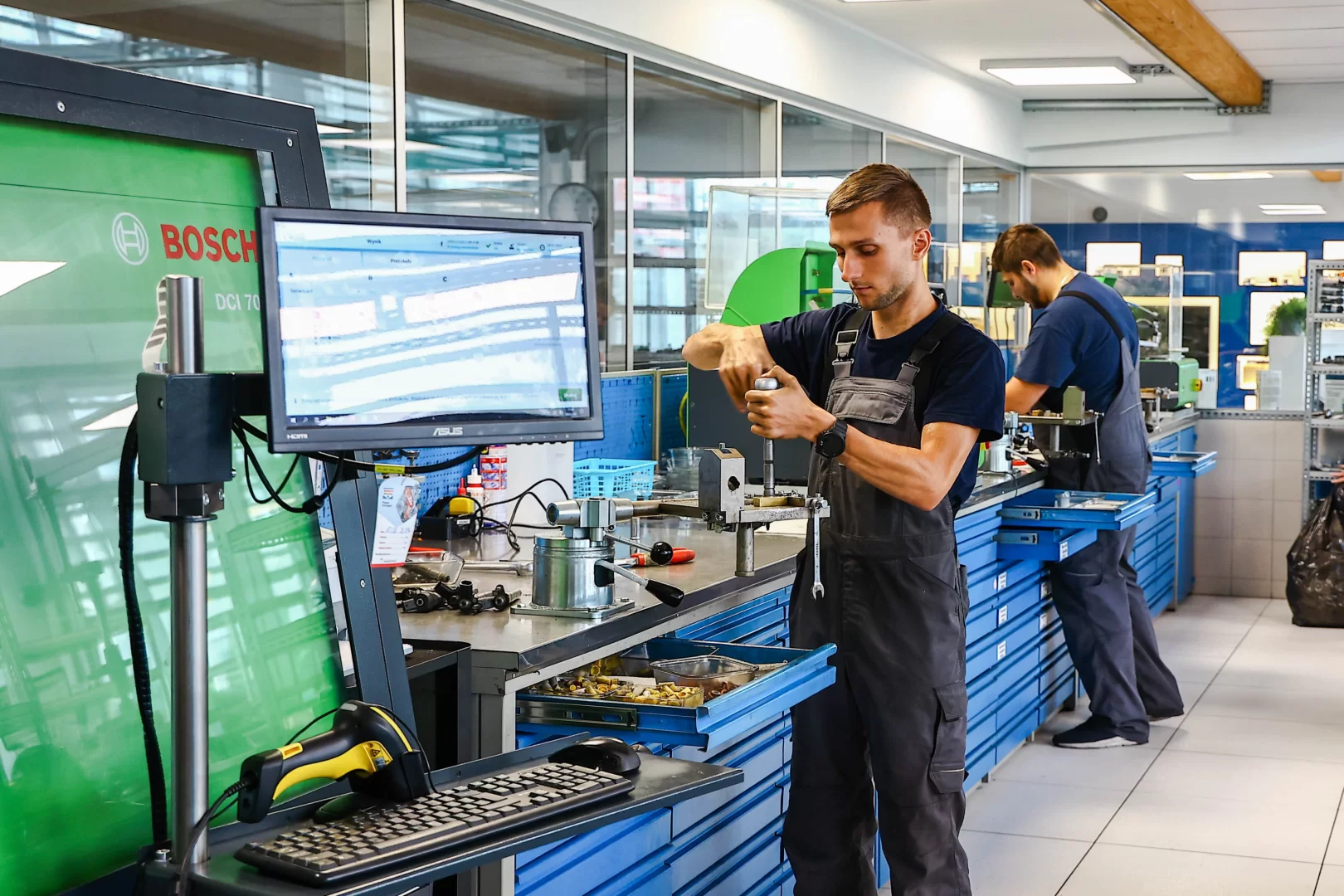 pracownia regeneracji Regeneracja wtryskiwaczy Bosch