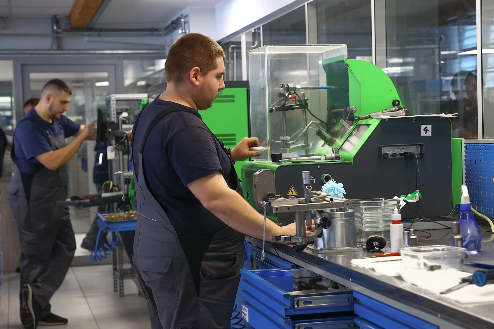 Serwis regeneracji wtryskiwaczy Pracownia regeneracji wtrysków
