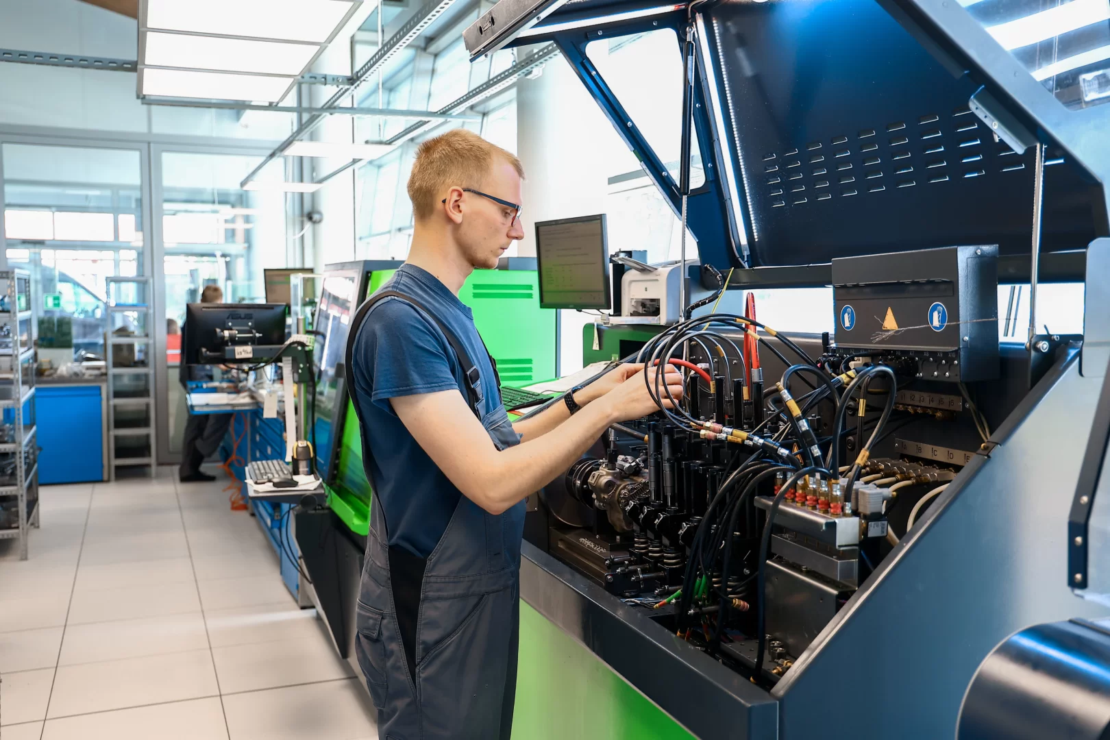 Pracownia regeneracji pompowtryskiwaczy Bosch