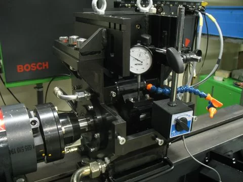 Pompowtryskiwacze regeneracja na stole probierczym Bosch EPS 815 Cambox
