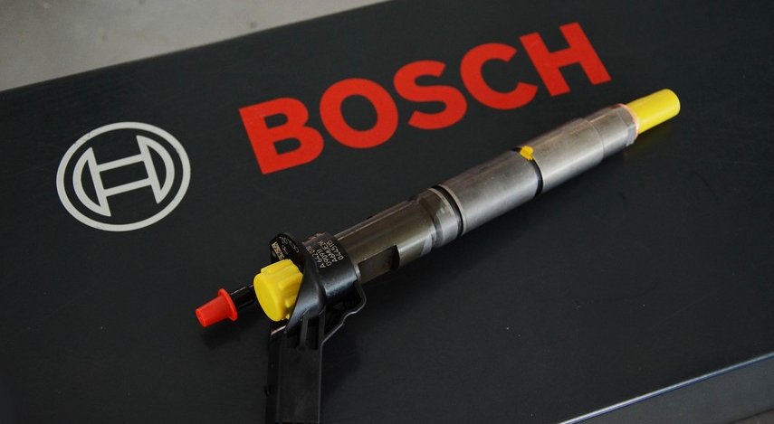 Wtryskiwacz piezoelektryczny Bosch