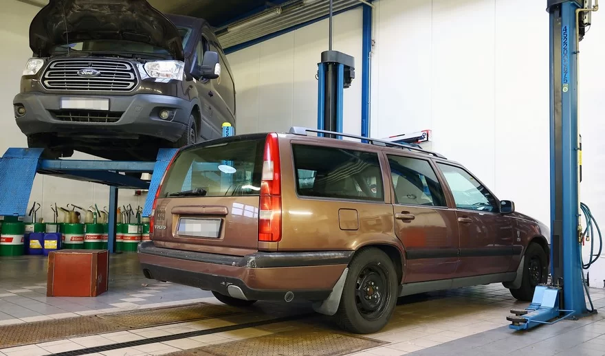 Czym się różni pompa wtryskowa od pompowtryskiwaczy?