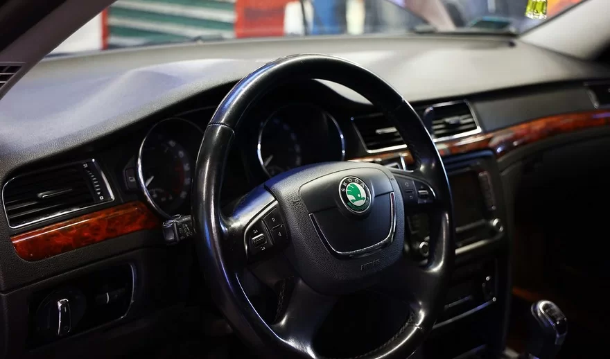 Jak odpowietrzyć pompowtryski 1.9 TDI?