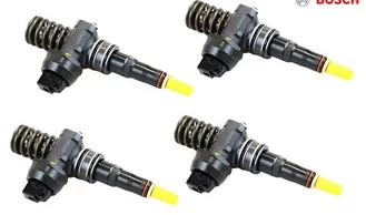 Pompowtryskiwacz 038130073BP 0414720308 Bosch