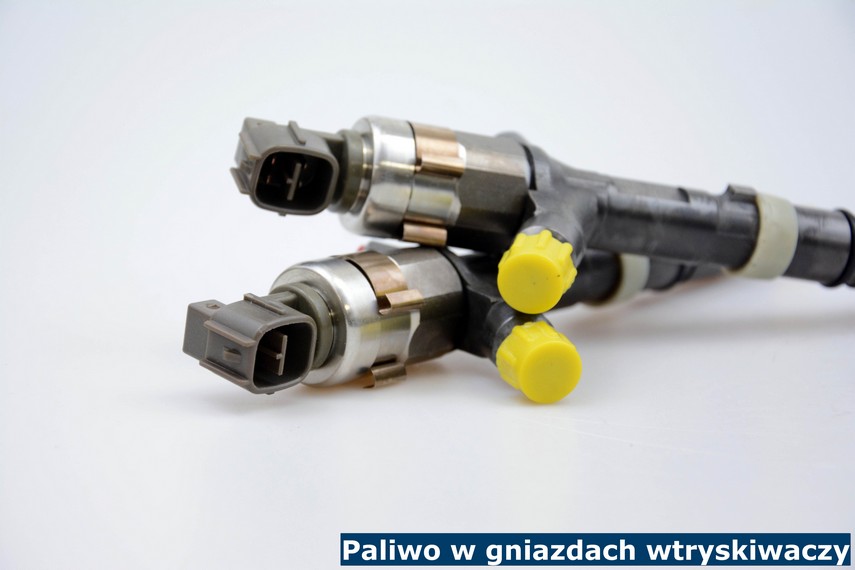 Paliwo w gniazdach wtryskiwaczy Paliwo w gniazdach wtryskiwaczy