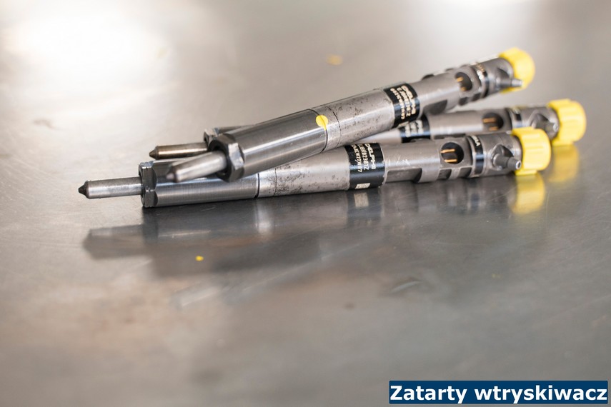 Zatarty wtryskiwacz Wtryskiwacz marki BOSCH