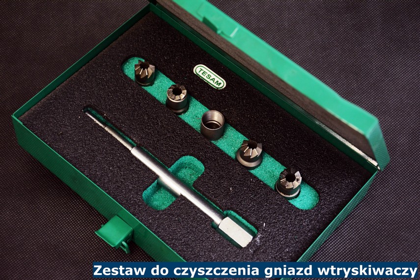 Zestaw do czyszczenia gniazd wtryskiwaczy w Bosch Car Service